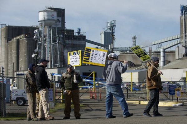 ILWU Local 4 Picket United Grain
