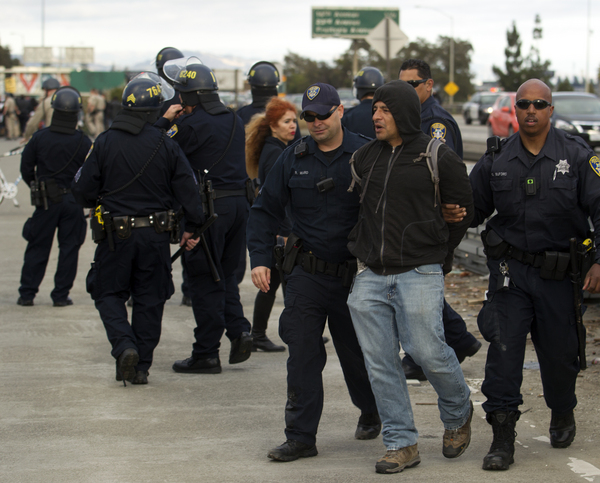 Court support for Daniel Arauz @ Wiley Manuel Courthouse | Oakland | California | United States