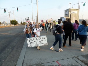 block-the-boat-nw-picket